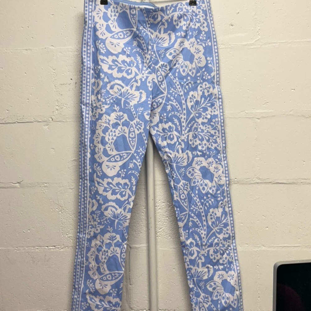 Gretchen Scott — GripeLess Pull On Pants Flora (Periwinkle) — M